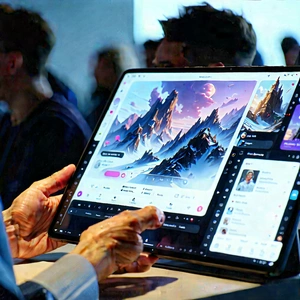 Tablet with streaming content