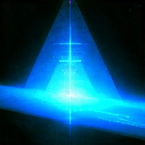 Quantum computer with holographic projection