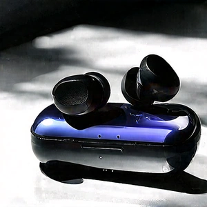 Wireless Earbuds With (digital:1.25) Artwork With Blue Black